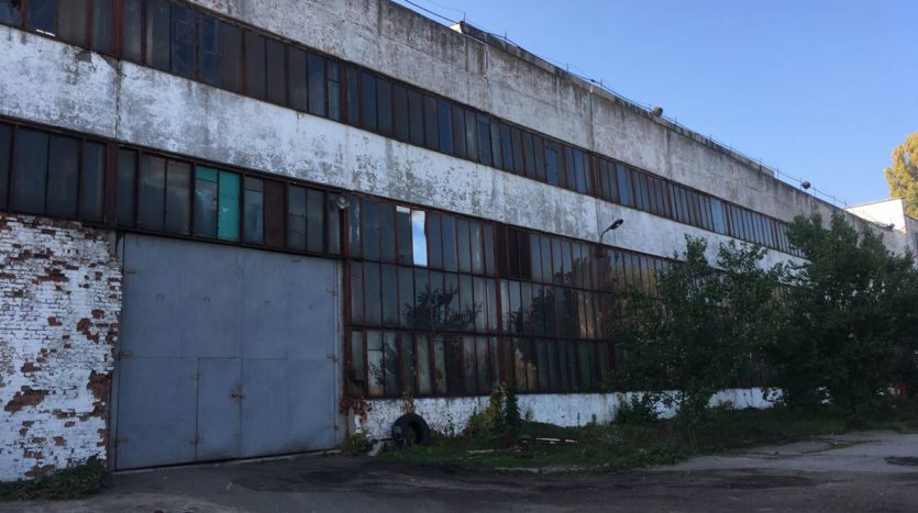 Rent a warehouse with an area of 5000m2 and 1800m2  Uman city - 5