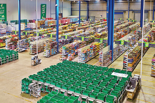 New distribution centers: how retailers transform their warehouses - 4