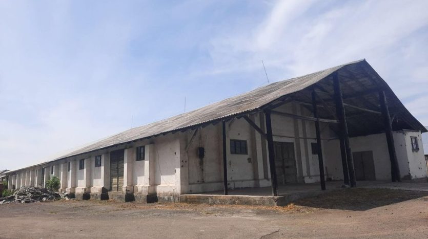 Sale - Dry warehouse, 1200 sq.m., Chepa