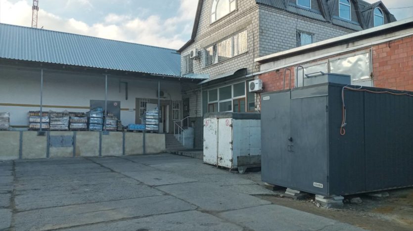 Rent warehouses 2633 sq.m. Podilsk city - 2