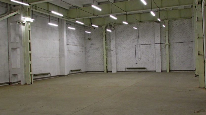Sale - Warm warehouse, 1350 sq.m., Melitopol - 2