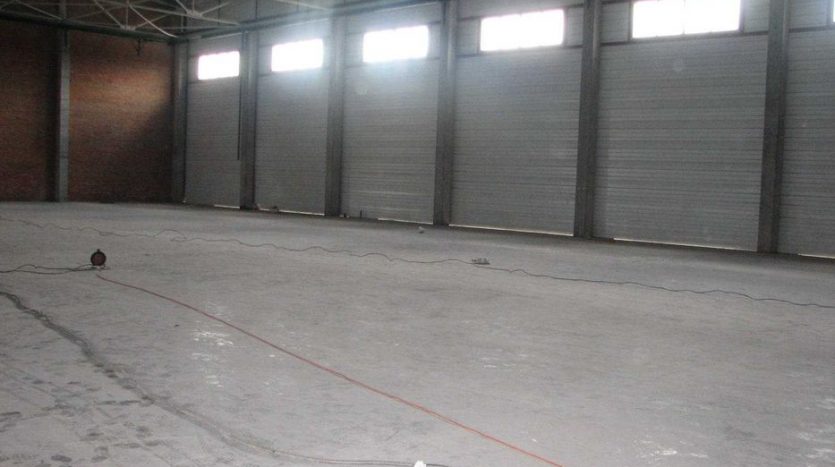 Rent - Warm warehouse, 2600 sq.m., Kiev - 2