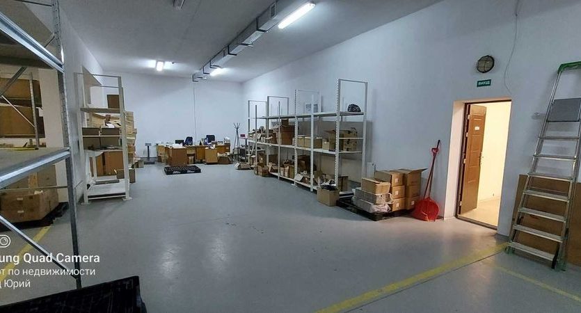 Rent - Warm warehouse, 1100 sq.m., Khotov