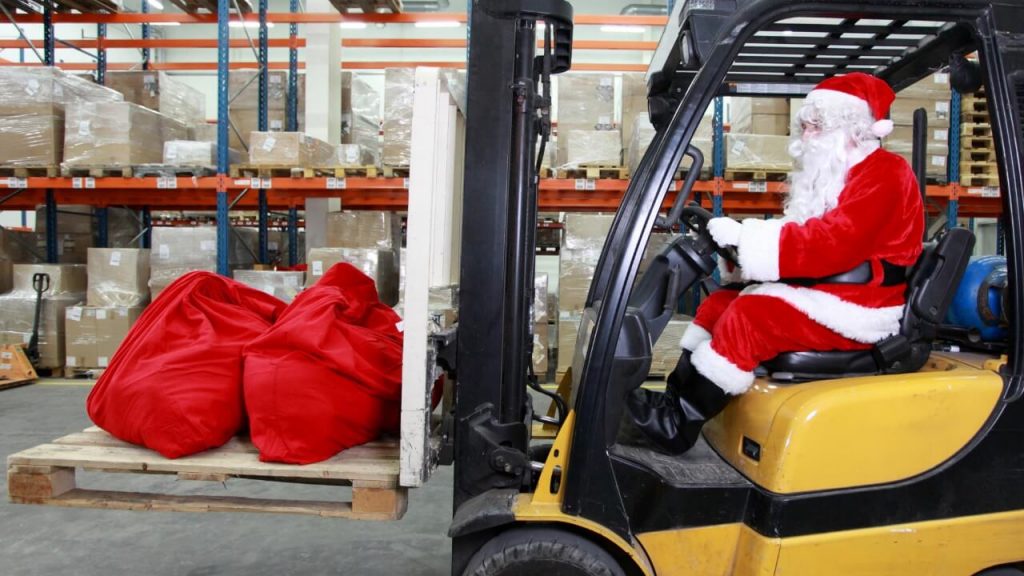 Peak season in logistics: how to prepare your retail chains for holiday sales - 3