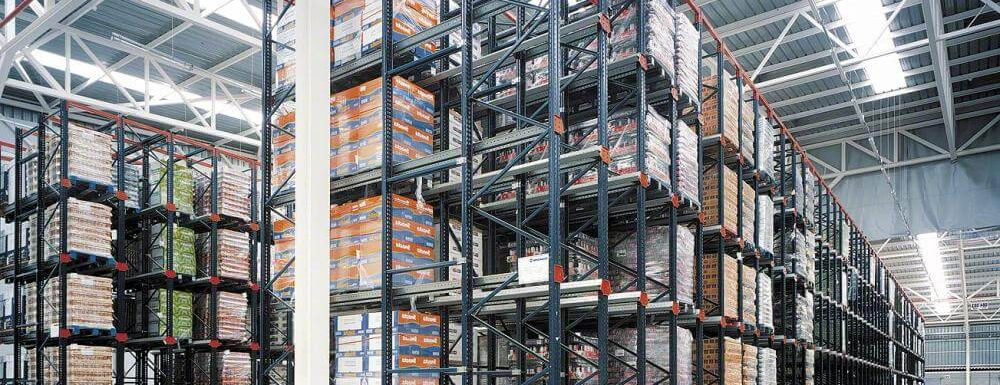How to Manage Material Flows in Your Warehouse: 3 Inventory Management Strategies Explained